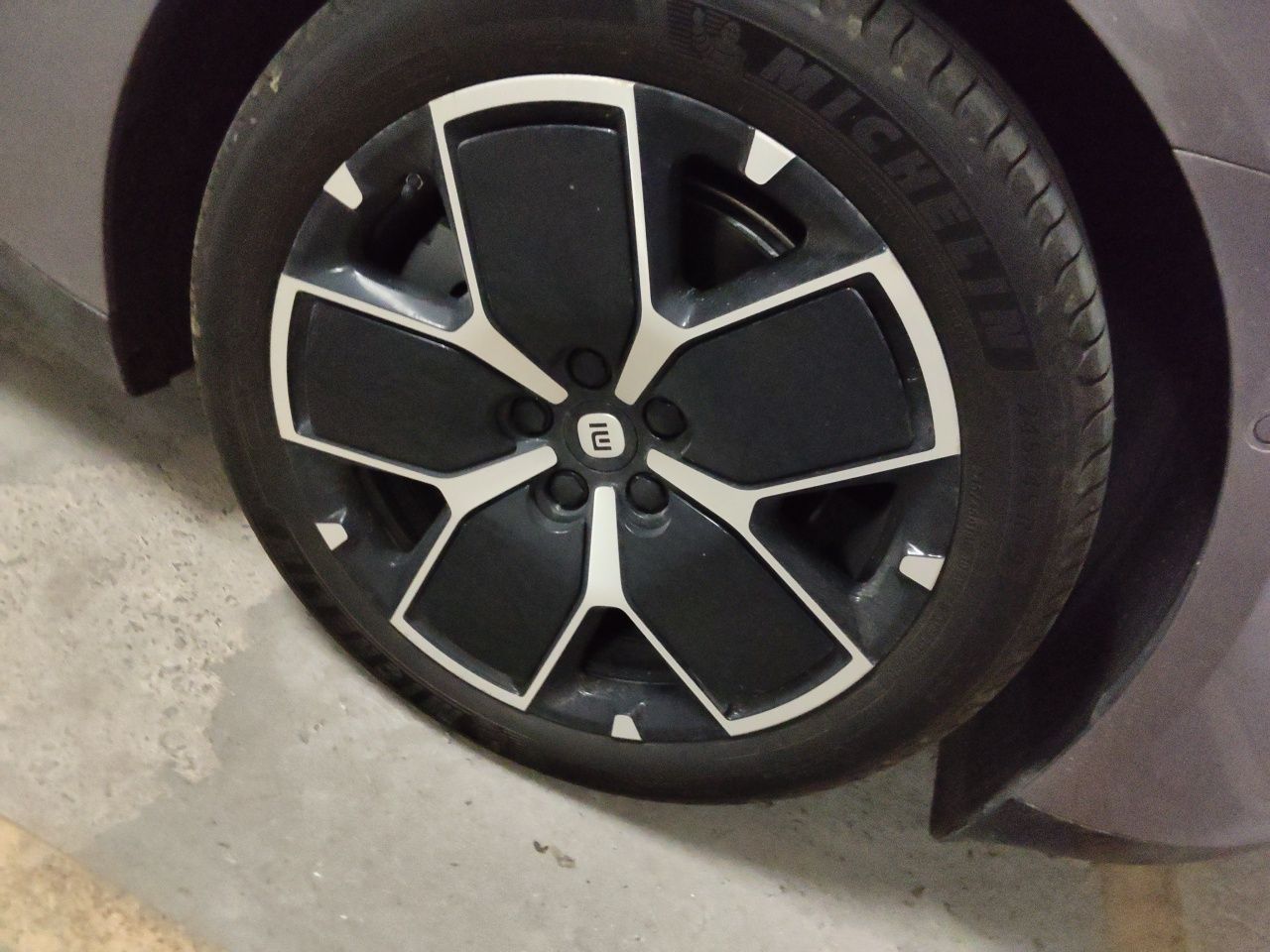 Xiaomi Auto SU7 2024 Rear-Drive Long-Range Intelligent Driving Version — снимка 8
