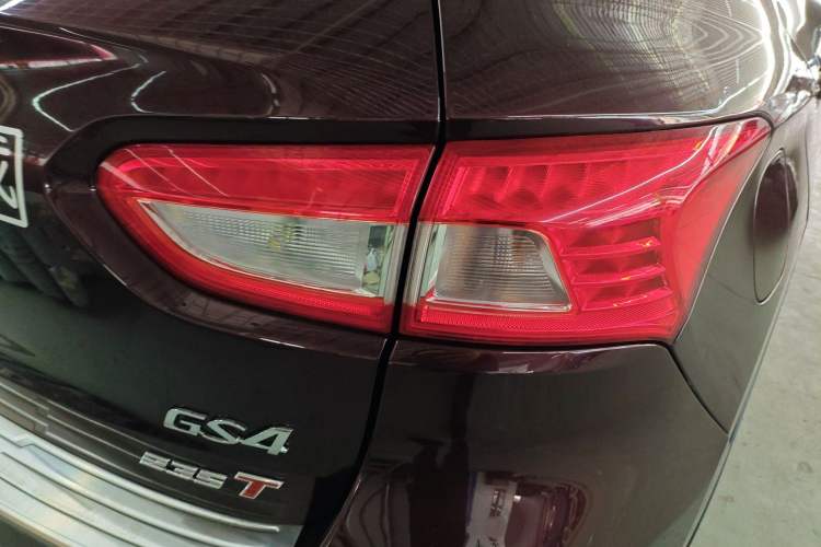 Used GAC Trumpchi GS4 2017 235T Automatic Two-Wheel Drive Luxury Smart Connectivity Version
