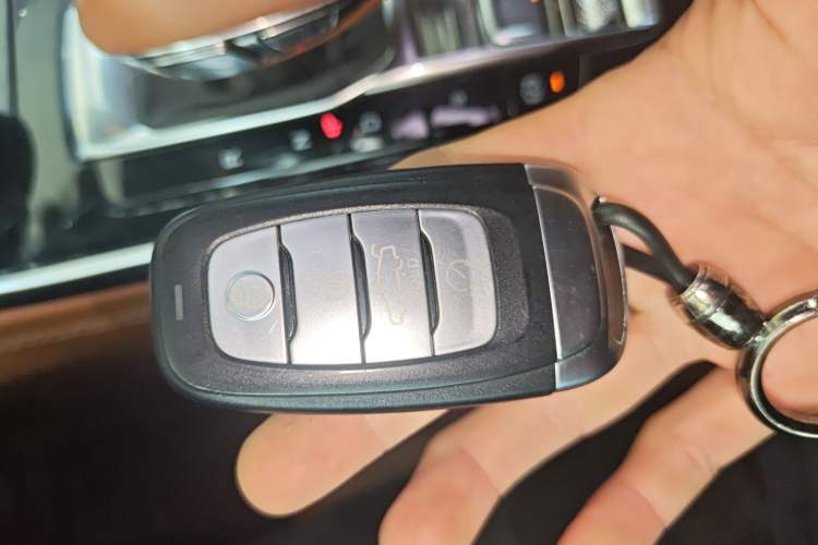 Used Hongqi H9 2020 2.0T Smart Connect Flagship Edition
