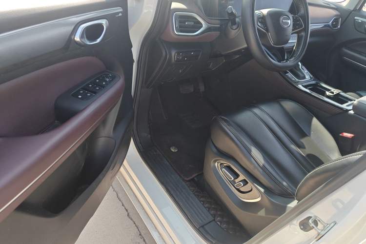 Used GAC Trumpchi M6 2023 PRO 270T DCT Luxury Edition Driver Seat