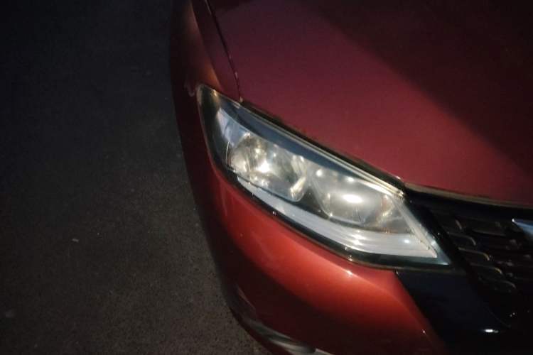 Used Nissan Tiida 2016 1.6L CVT Cool Dynamic Edition