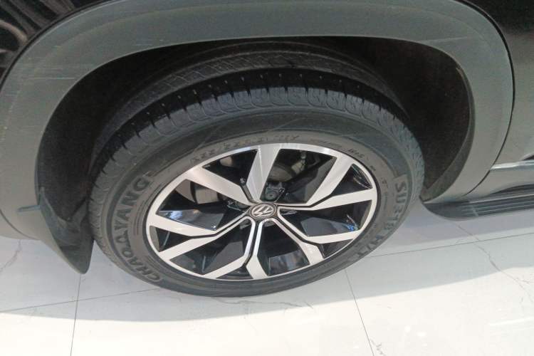 Used Volkswagen Teramont 2017 330TSI Two-Wheel-Drive Luxury Edition Right Rear Wheel Hub