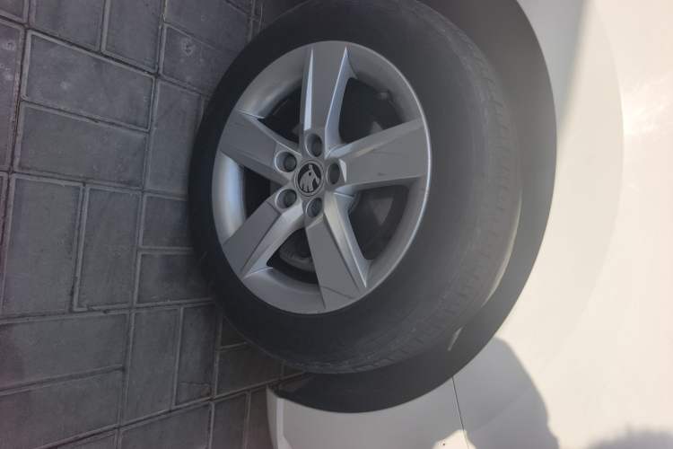 Used Skoda Fabia 2017 1.4L Automatic Car Enjoy Edition
