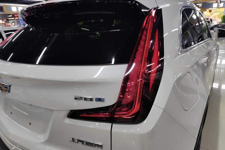 Used Cadillac XT4 2022 28T Two-Wheel Drive Fashion Edition
