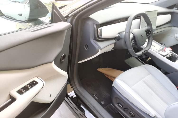 Used VOYAH COURAGE 2024 Long-Range Supercharge Edition
