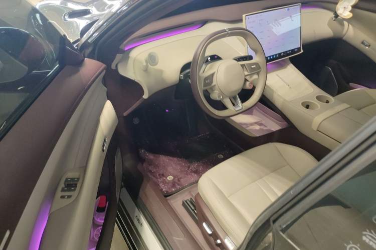 Used Xiaomi Auto YU7 2025 Ultra-Long Range Rear-Wheel Drive Version
