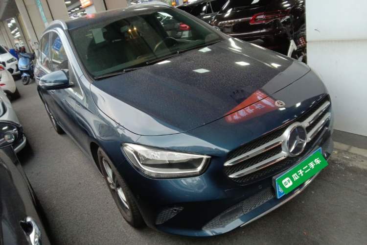 Used Mercedes-Benz B-Class 2020 B 180 Front Right 45 Deg