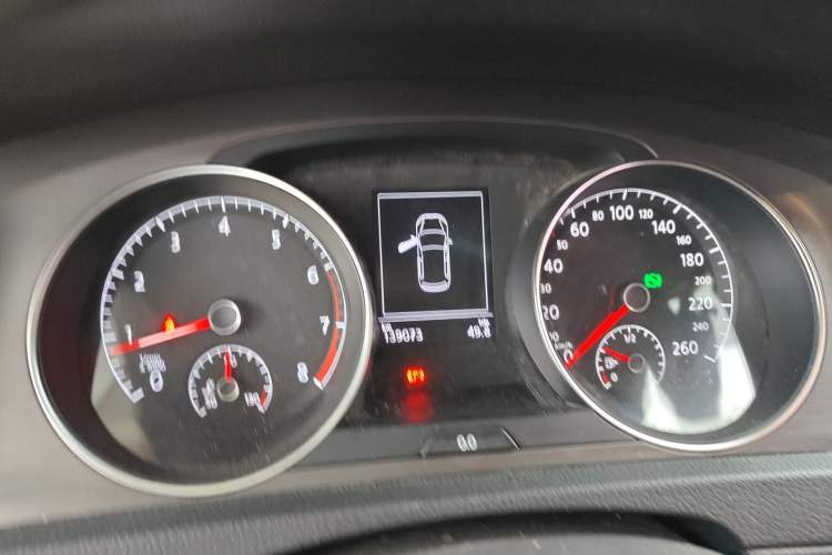 Used Volkswagen Golf 2016 230TSI Automatic Luxury Version
