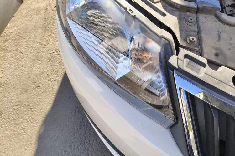 Used Skoda Rapid Spaceback 2016 Revised Version 1.6L Manual Front-Drive Edition