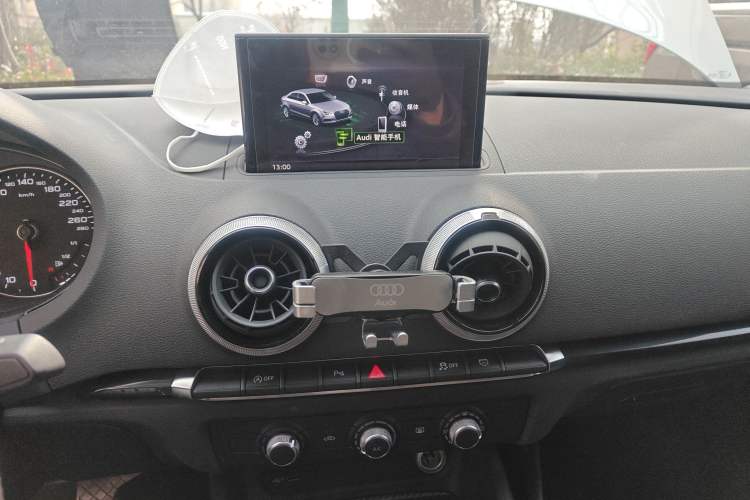 Used Audi A3 2020 Limousine 35 TFSI Fashion Edition China VI Emission Standard