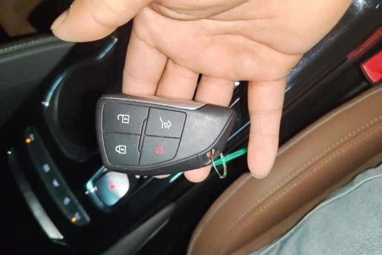 Used Buick Envision 2020 Encore S 652T Four-Wheel Drive Luxury Model
