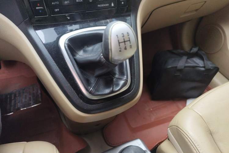 Used Haval H6 2011 2.0L Manual Two-Wheel-Drive Prestige Version
