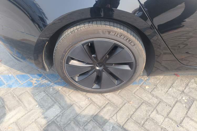 Used Tesla Model 3 2023 Rear-Wheel-Drive Version