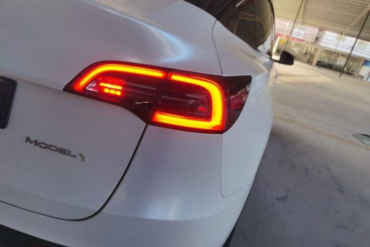 Used Tesla Model Y 2022 Rear-Wheel-Drive Version