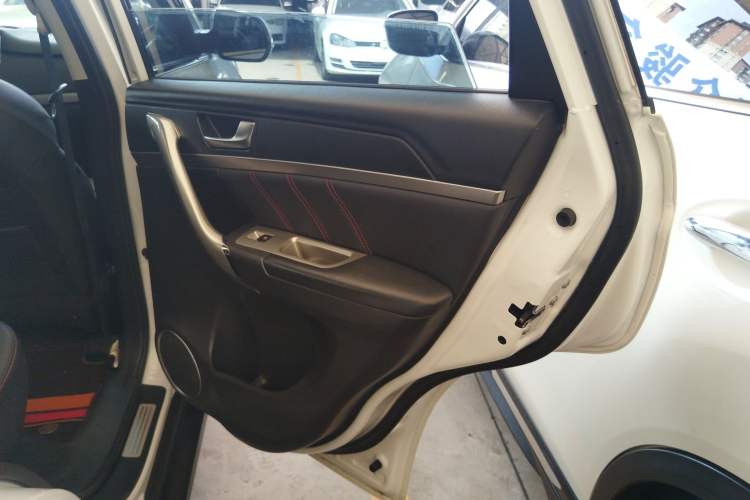 Used Haval M6 2018 Revised Version 1.5T DCT Two-Wheel Drive Elite Edition