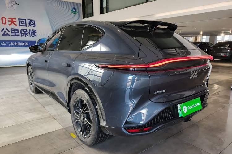 Used IM LS7 2023 100kWh Lux All-Wheel-Drive Version
