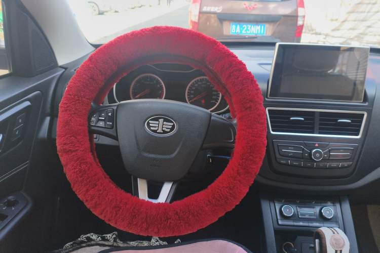 Used Bestune X40 2017 1.6L Automatic Luxury Model
