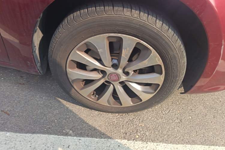 Used Fiat Viaggio 2012 1.4T Automatic Enjoyment Edition
