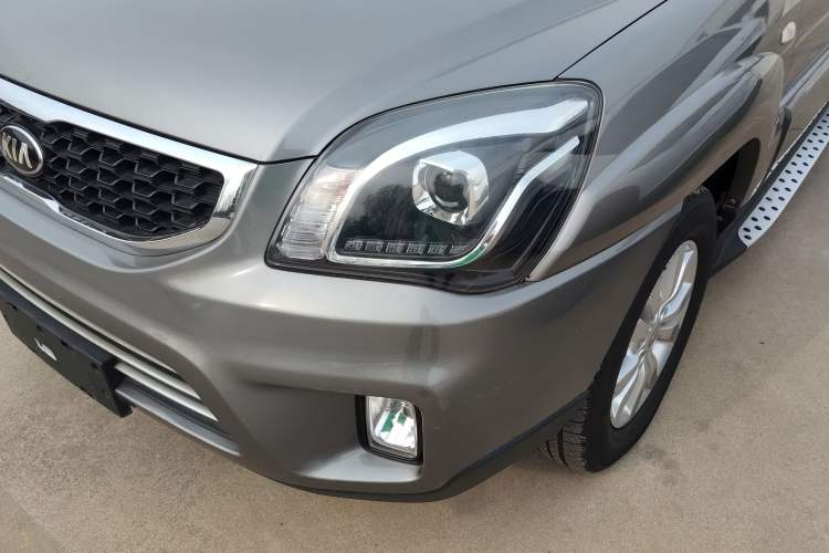 Used Kia Sportage 2013 2.0L Automatic Two-Wheel Drive GL Trim Left Front Headlight