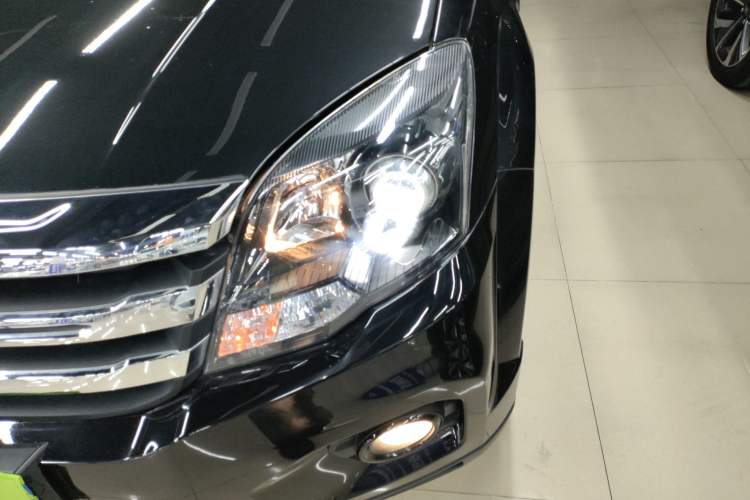 Used Haval H5 Classic 2018 Classic Edition 2.0T Diesel Manual 4x4 Elite Model Left Front Headlight