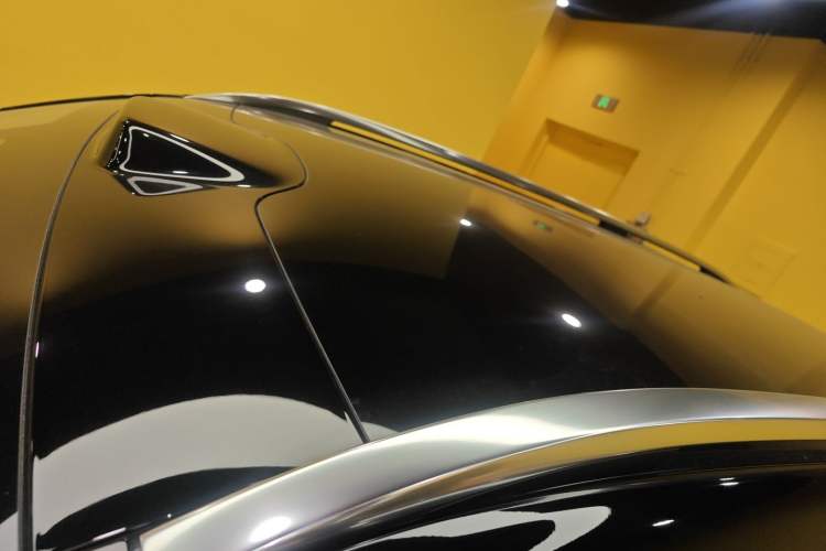 Used Hima AITO M9 2025 Extended-Range Ultra Version 52 kWh 6-Seater
