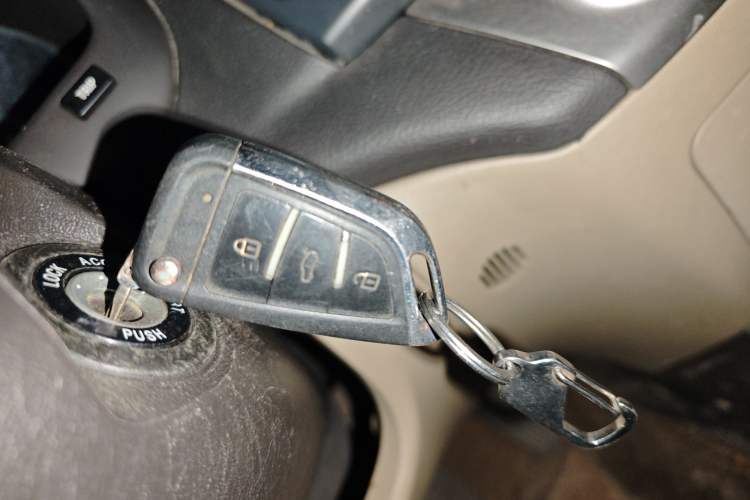 Used Hyundai Celesta 2011 1.6L Manual Luxury Model
