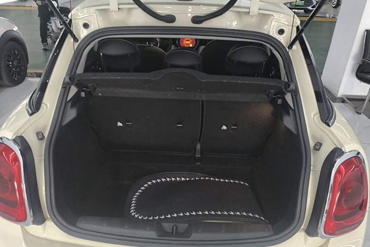 Used MINI 2019 1.5T ONE PLUS Five-Door Edition
