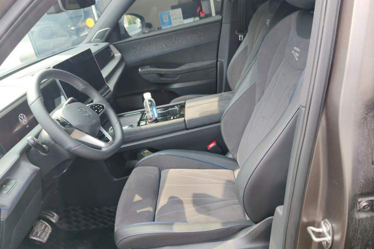 Used Volkswagen Teramont 2025 Tiguan Pro 450TSI Four-Wheel Drive Summit Edition