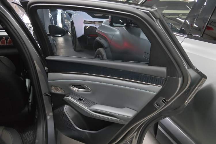 Used BYD Qin L 2024 DM-i 80KM Beyond Model