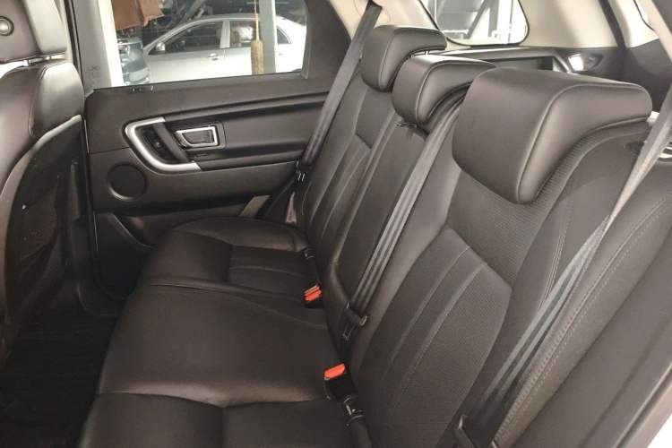 Used Land Rover Discovery Sport 2016 2.0T SE Left Rear Seat
