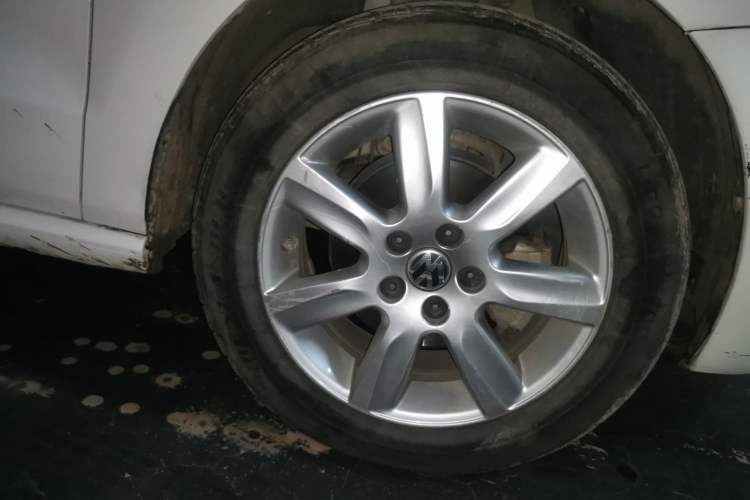 Used Volkswagen Polo 2013 1.4L Manual Comfort Edition