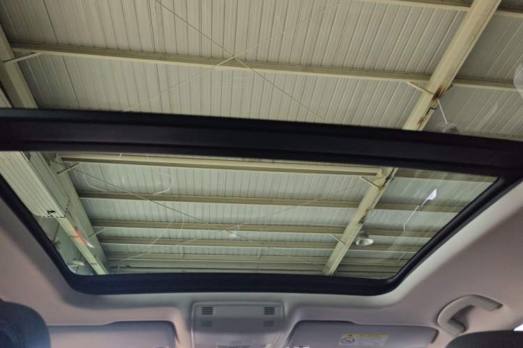 Used Volkswagen Magotan 2023 2 Million Units Limited Edition 330TSI DSG Leading Version