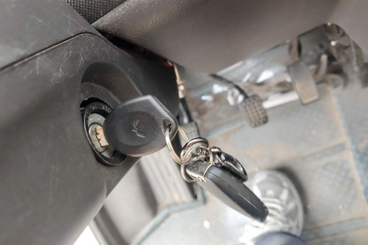 Used Wuling Rongguang 2021 1.5L Extended Standard Version with Air Conditioning – L3C