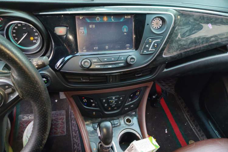 Used Buick Envision 2014 28T Four-Wheel Drive Luxury Model