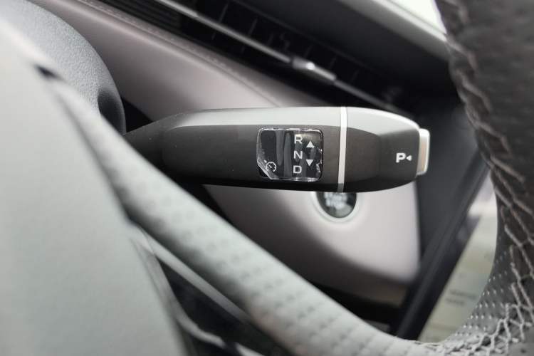 Used CHANGAN Eado PHEV 2025 Smart New Blue Whale 145KM Battleship Edition Gear Lever