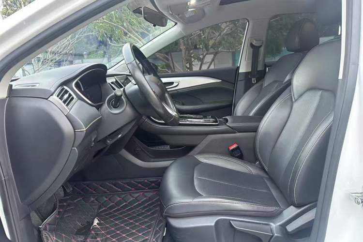 Used Roewe i6 MAX New Energy 2022 EV 500 Grand Touring Edition with Sunroof
