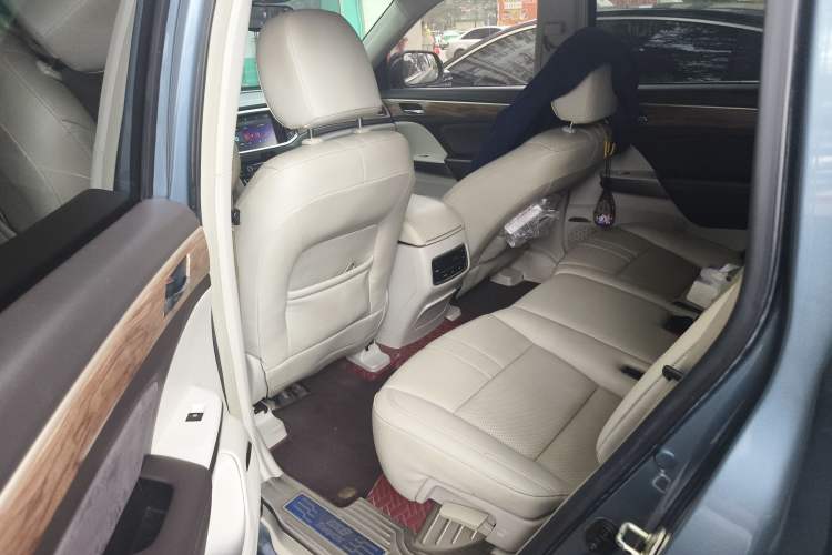 Used GAC Trumpchi GS8 2017 320T Four-Wheel Drive Luxury Smart Connectivity Version (7 Seats)
