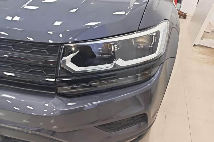 Used Volkswagen Tharu 2020 330TSI Four-Wheel Drive Flagship Version China VI Standard Left Front Headlight