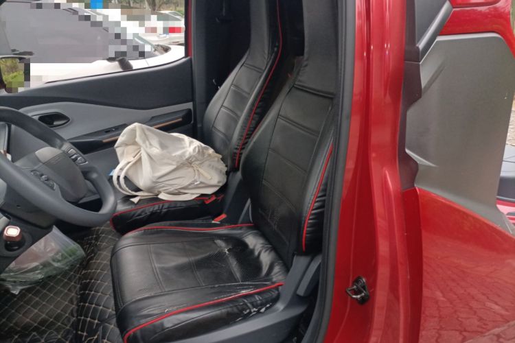 Used Baojun E200 2018 Intelligent Driving Edition Left Rear Seat