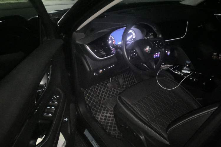 Used Buick Envision 2020 Encore S 652T All-Wheel-Drive Avenir
