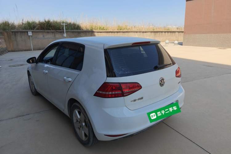 Used Volkswagen Golf 2016 1.6L Automatic Comfort Model Exterior 2