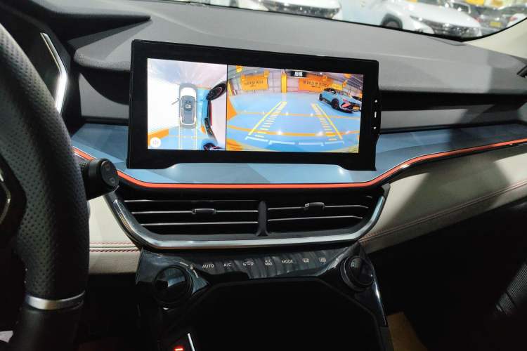 Used Lynk & Co 06 2020 1.5T YAO Halo