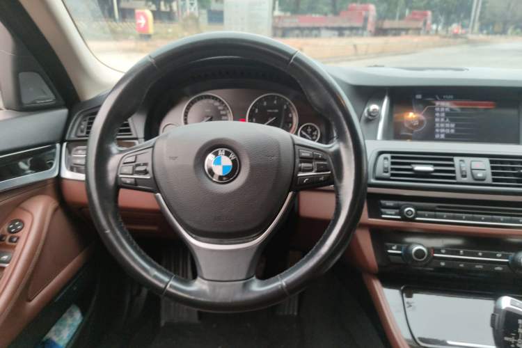 Used BMW 5 Series 2017 525Li Leading Model