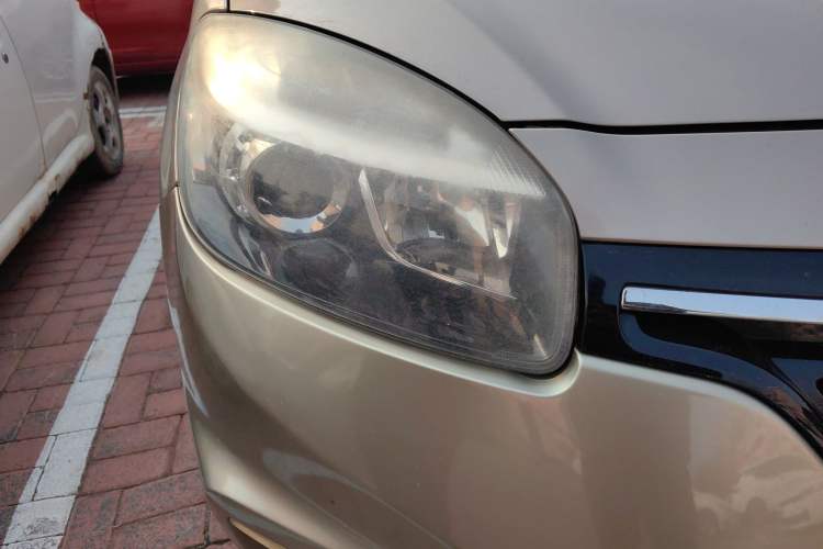 Used Renault Koleos 2014 2.0L Two-Wheel Drive Fashion Edition Right Front Headlight