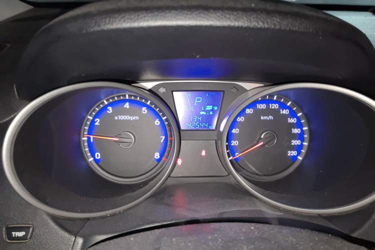 Used Hyundai ix35 2012 2.0L Automatic Two-Wheel Drive New Edition GL Instrument Cluster