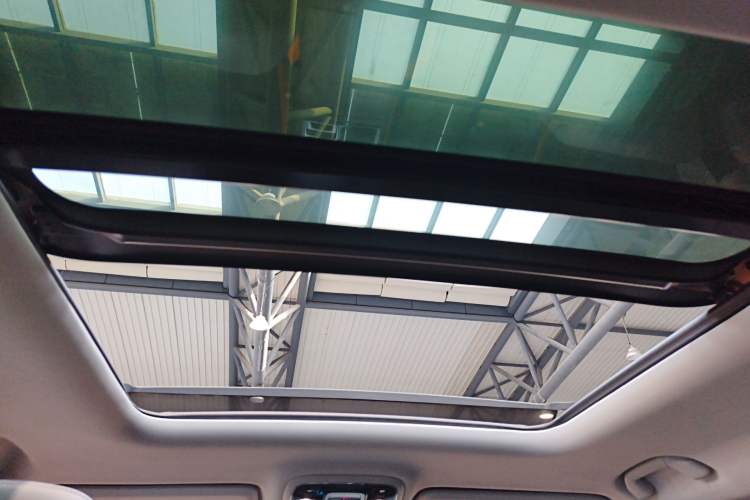 Used BAIC Off-Road BJ40 2024 2.0T All-New Urban Hunter Edition Chivalrous Style
