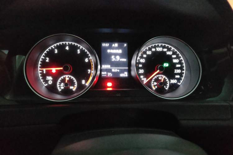 Used Volkswagen Golf 2018 230TSI Automatic Luxury Version