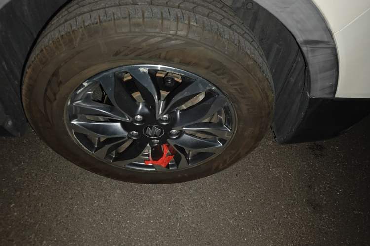 Used Suzuki Vitara S-Cross 2017 1.6L Manual Two-Wheel Drive Urban Fashion Model