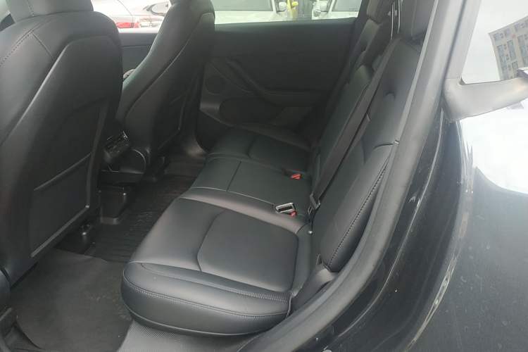 Used Tesla Model Y 2024 Rear-Wheel-Drive Version
