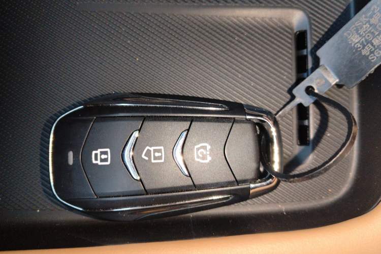 Used Landian E5 PLUS 2026 Model, 165km Long-Range First-Adoption Edition, 7-seater